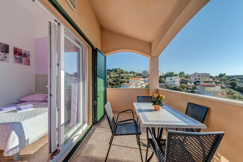 Holiday Home Mirna Vala Sevid Exterior foto