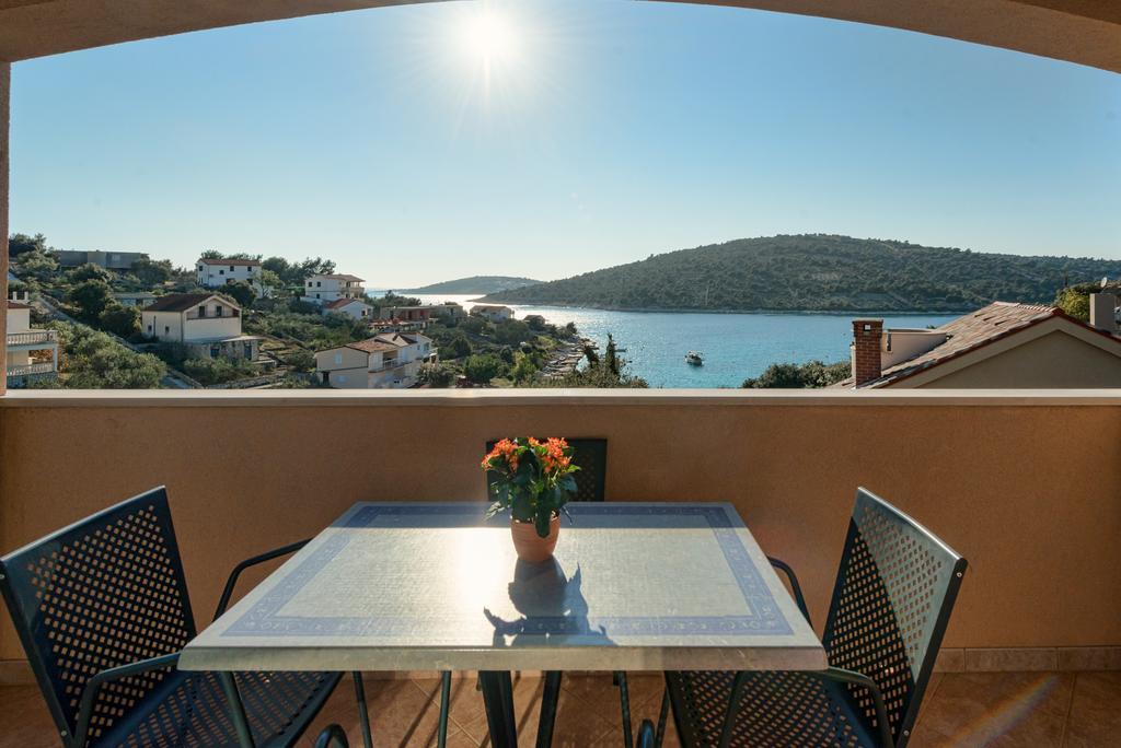 Holiday Home Mirna Vala Sevid Exterior foto