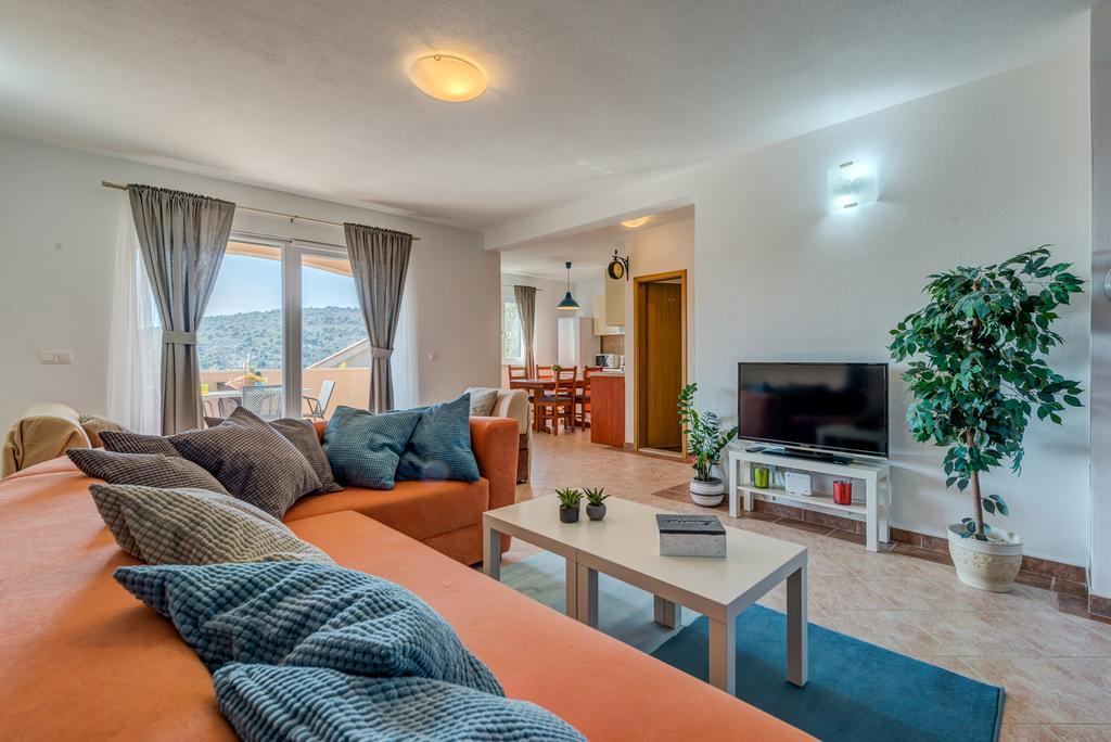 Holiday Home Mirna Vala Sevid Exterior foto