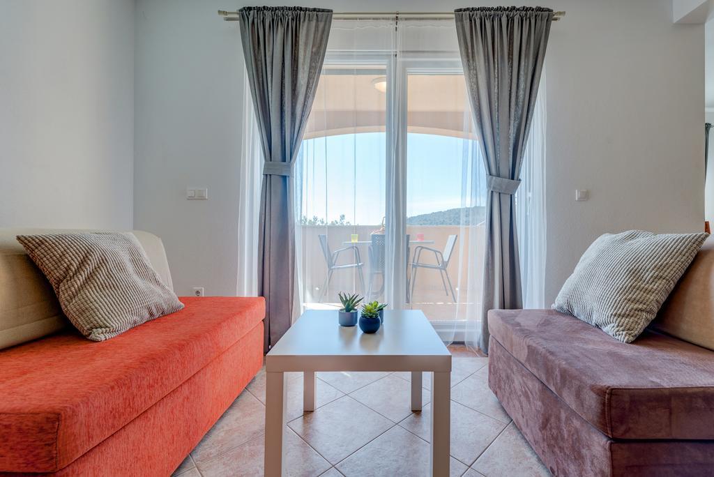 Holiday Home Mirna Vala Sevid Exterior foto